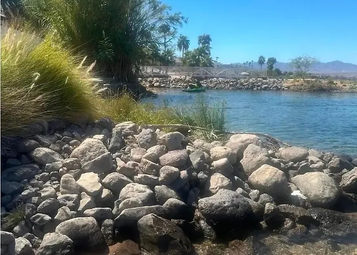 Villa Riverside Casino Couples Retreat Jetski-shuttle Bullhead City