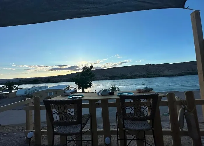 Riverside Casino Couples Retreat Jetski-shuttle